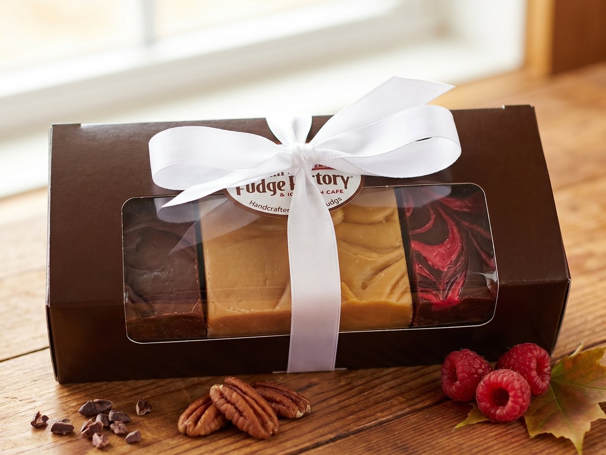 Custom Fudge Sampler (4 Half Slices)